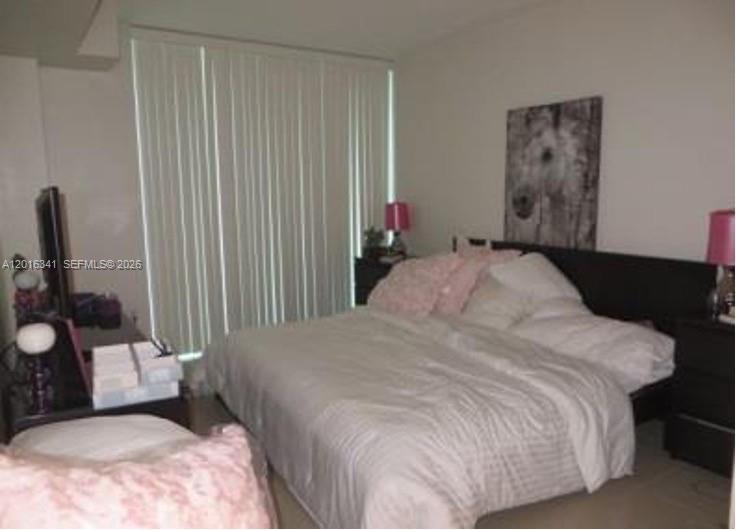 1900 N Bayshore Dr 1707
