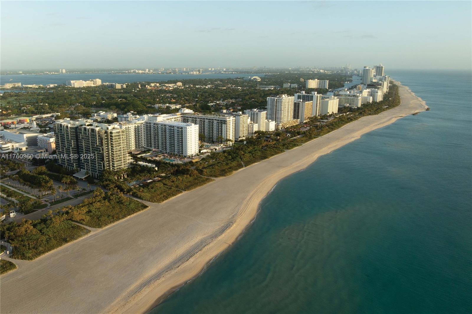 2201 Collins Ave 2003/UPH