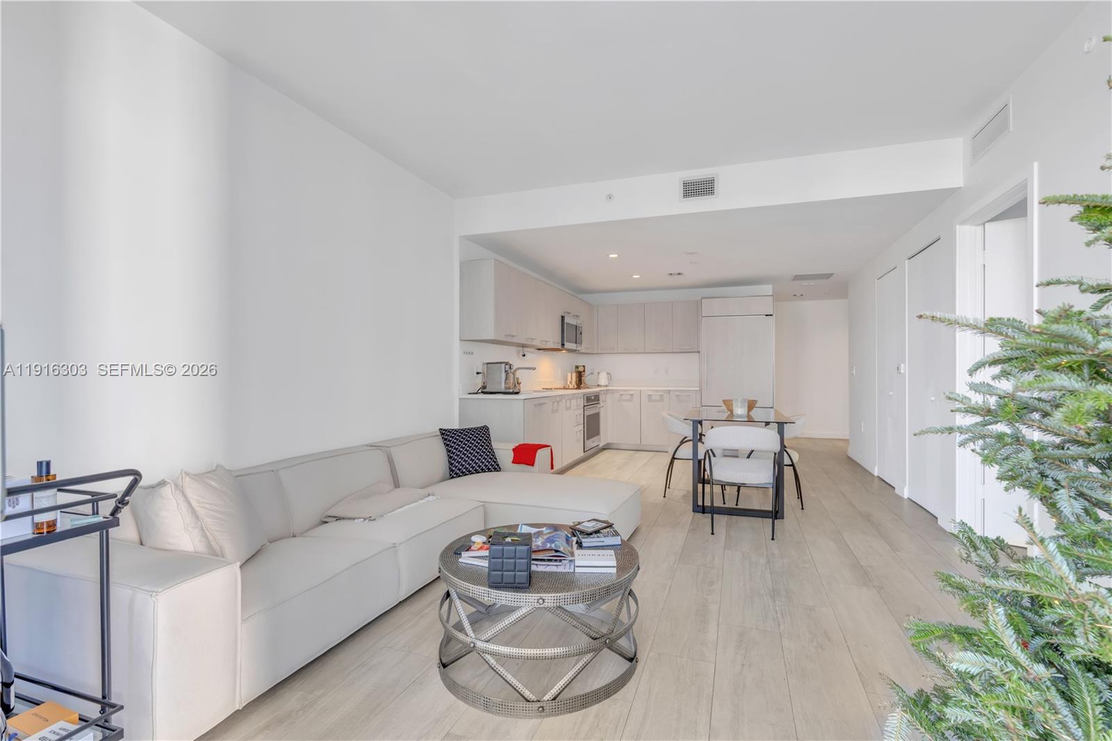 BRICKELL HEIGHTS WEST CON - Residential