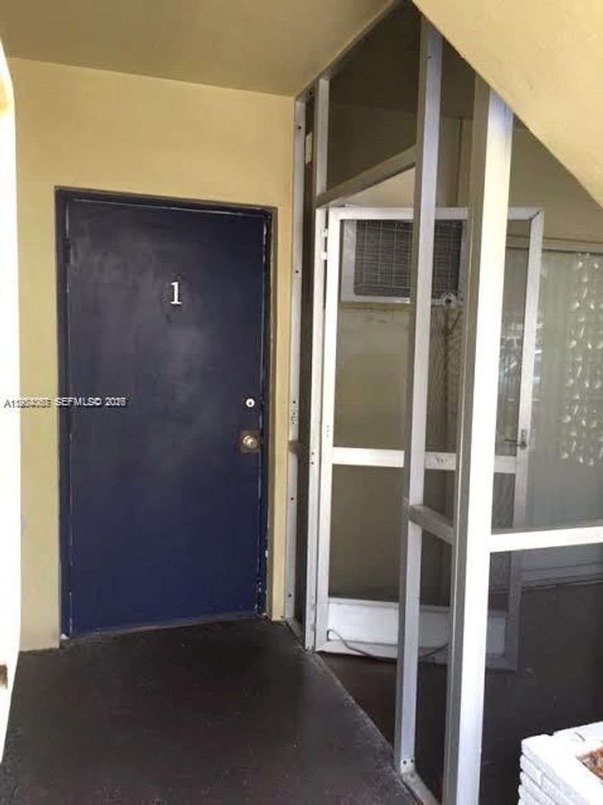 Located between Biscayne Blvd & Bal Harbor Islands this unit is spacious & bright. Walking distance to Whole Foods, stores and restaurants. Just a few miles to beach. Excellent investment property.