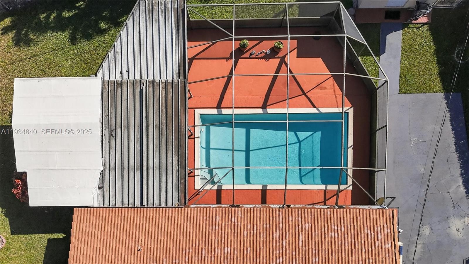 CORAL PARK ESTATES SEC 3 - Residential