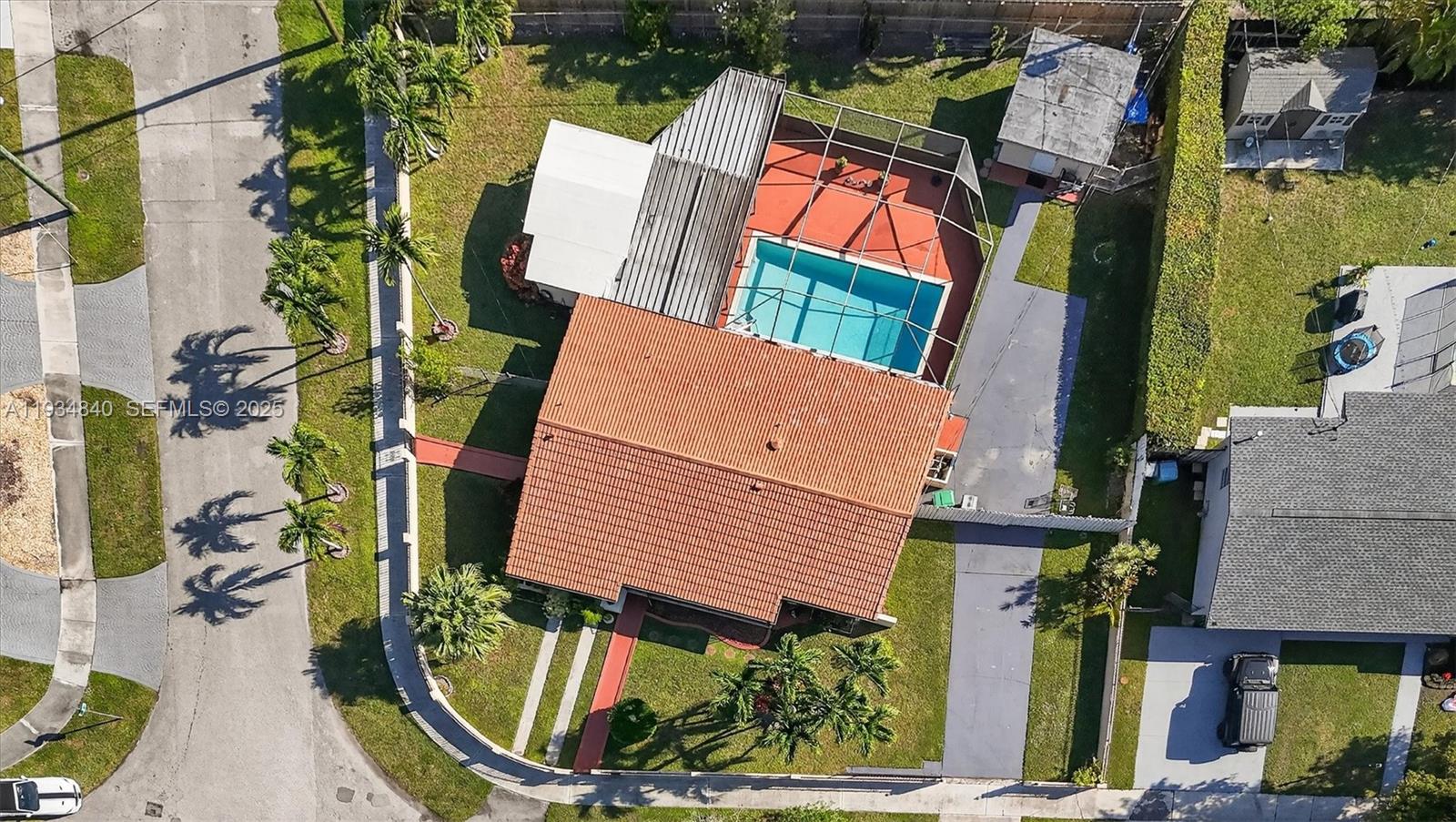 CORAL PARK ESTATES SEC 3 - Residential