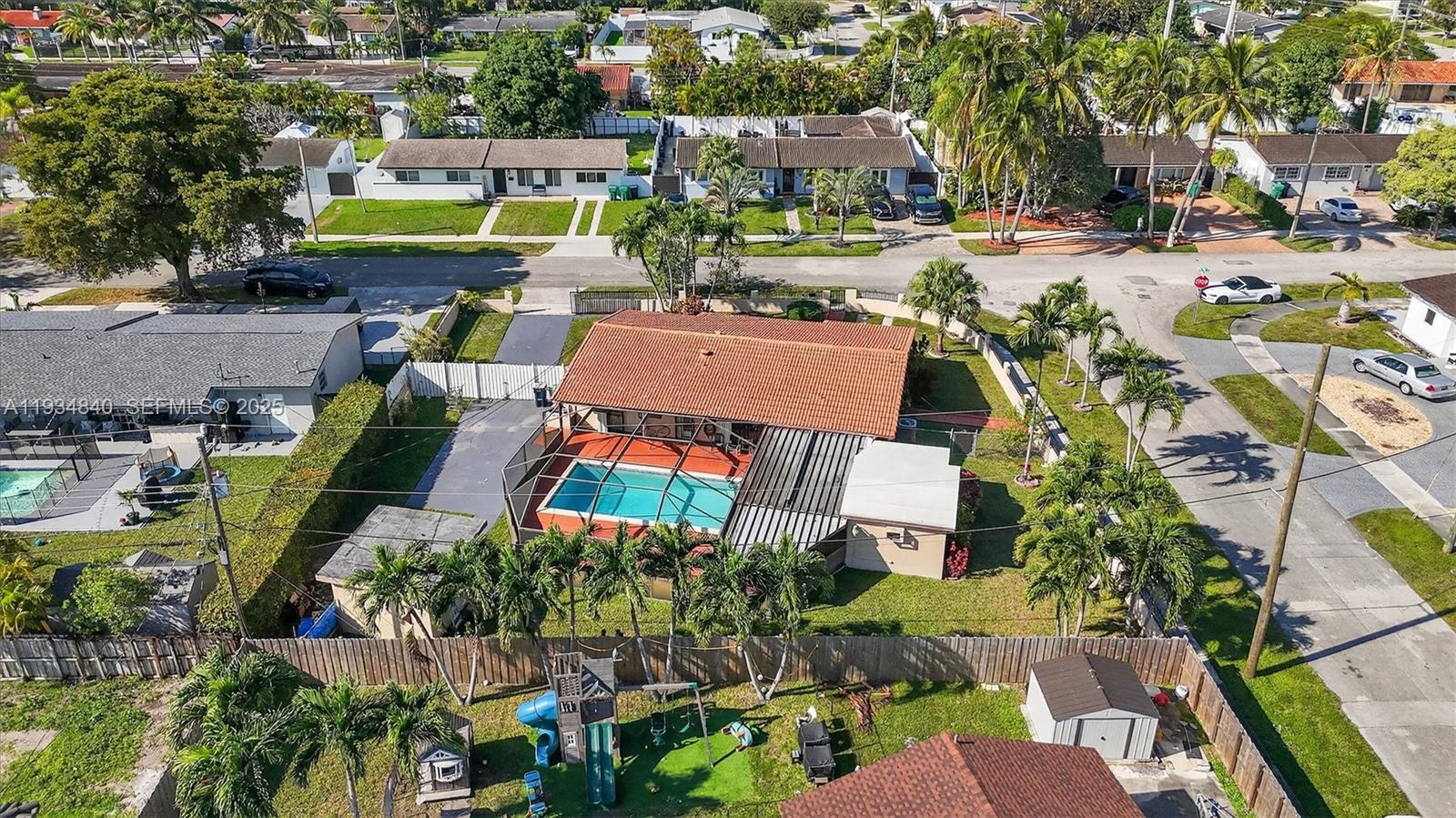 CORAL PARK ESTATES SEC 3 - Residential