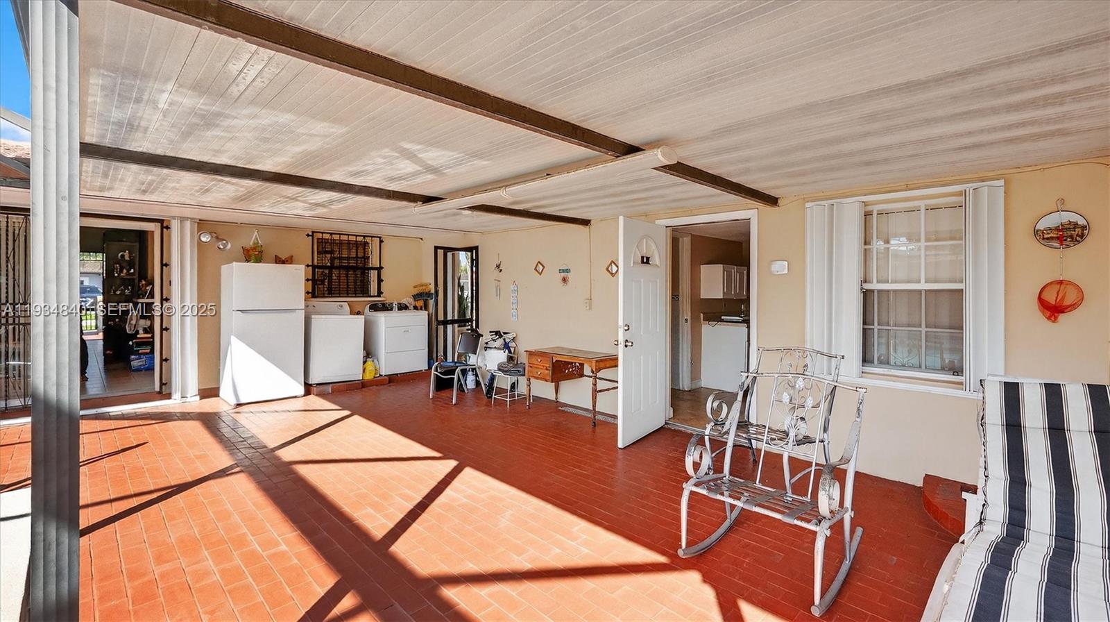 CORAL PARK ESTATES SEC 3 - Residential