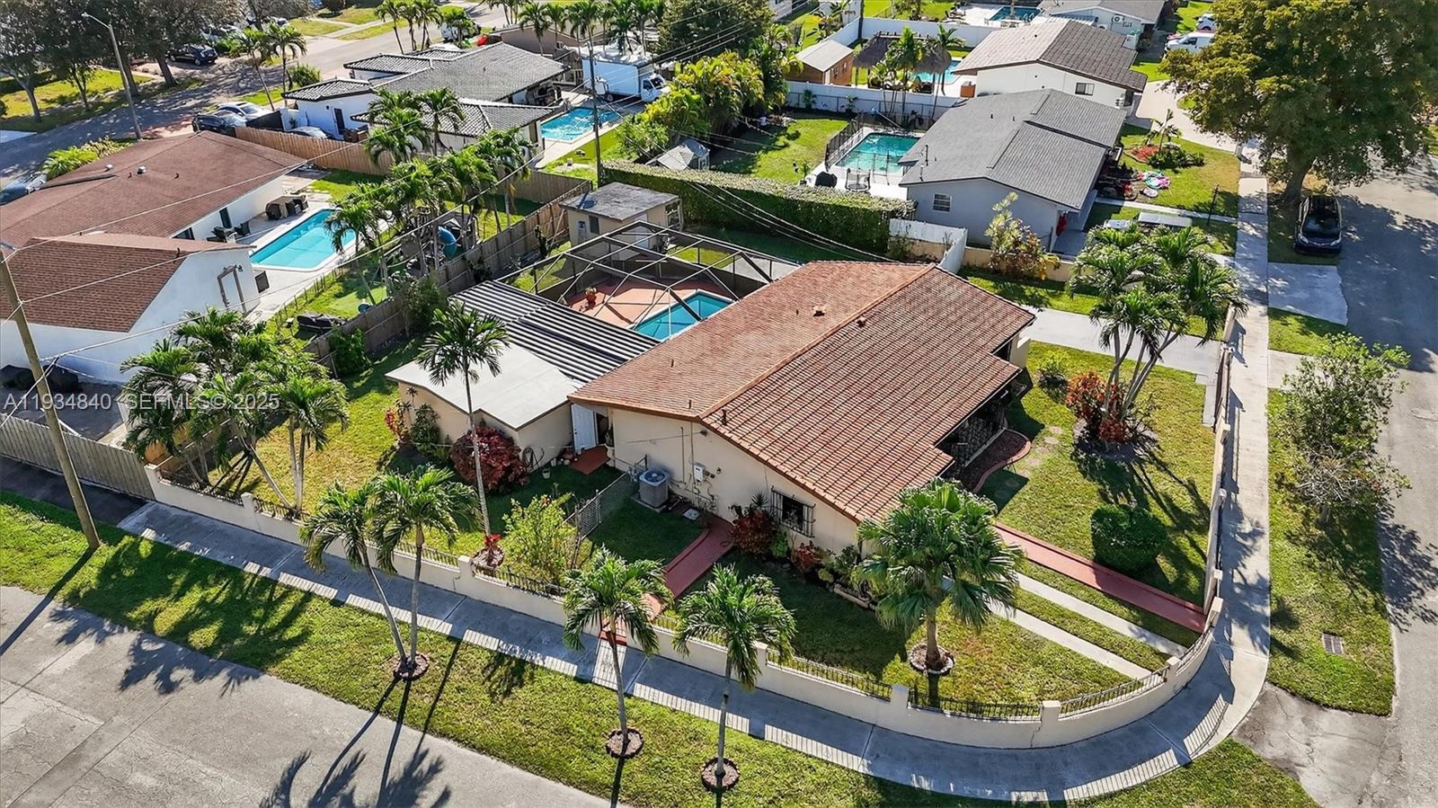 CORAL PARK ESTATES SEC 3 - Residential