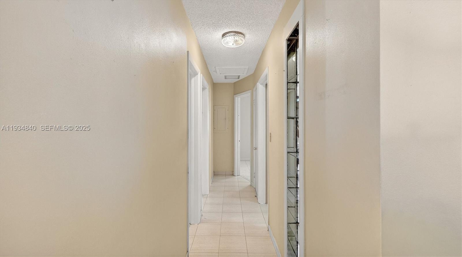 CORAL PARK ESTATES SEC 3 - Residential