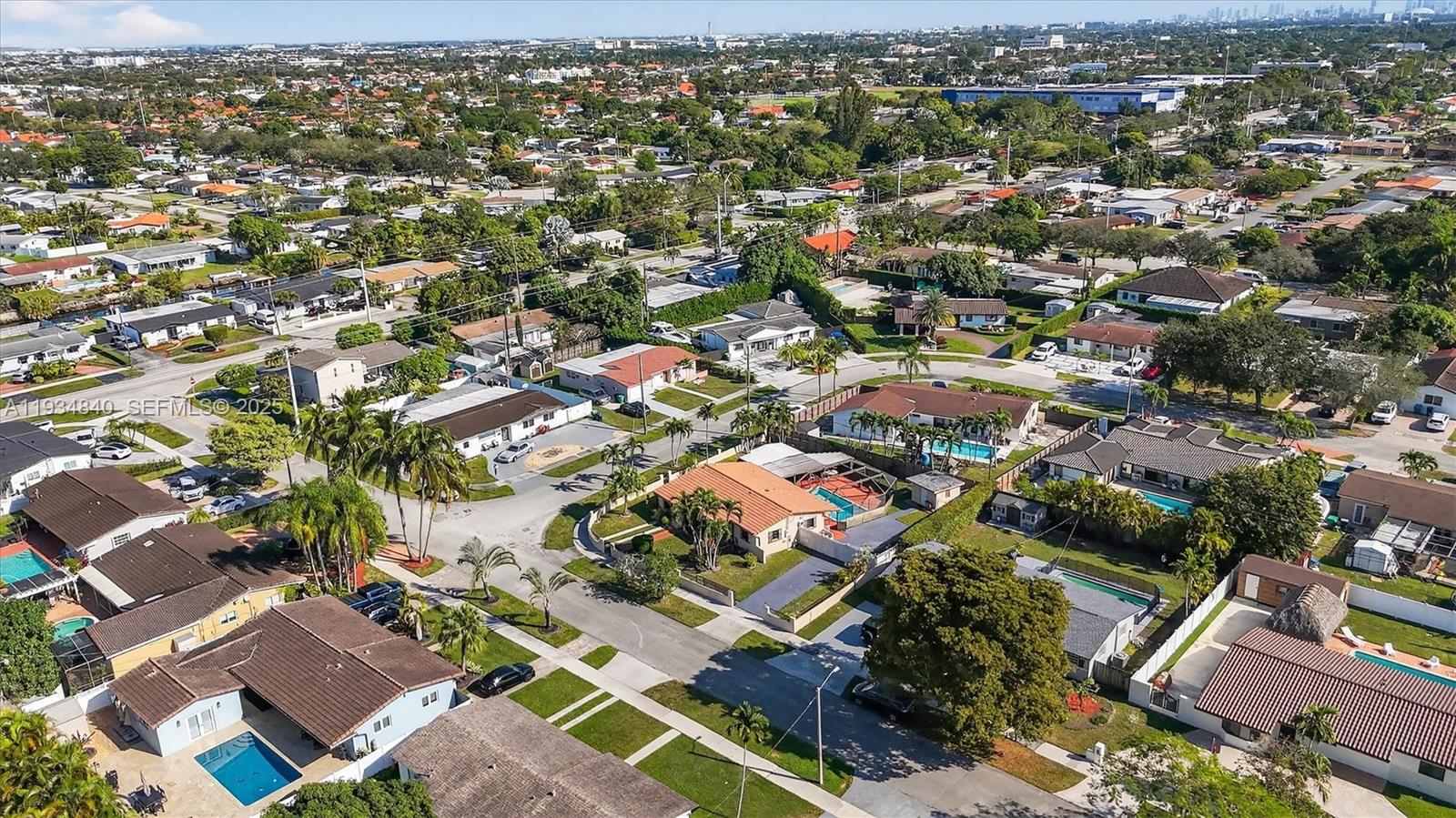 CORAL PARK ESTATES SEC 3 - Residential