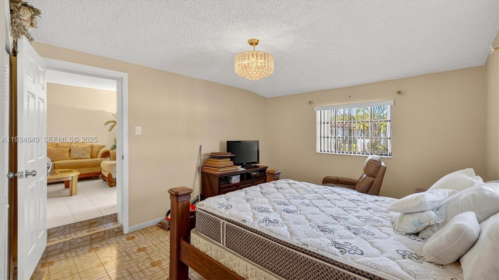 CORAL PARK ESTATES SEC 3 - Residential