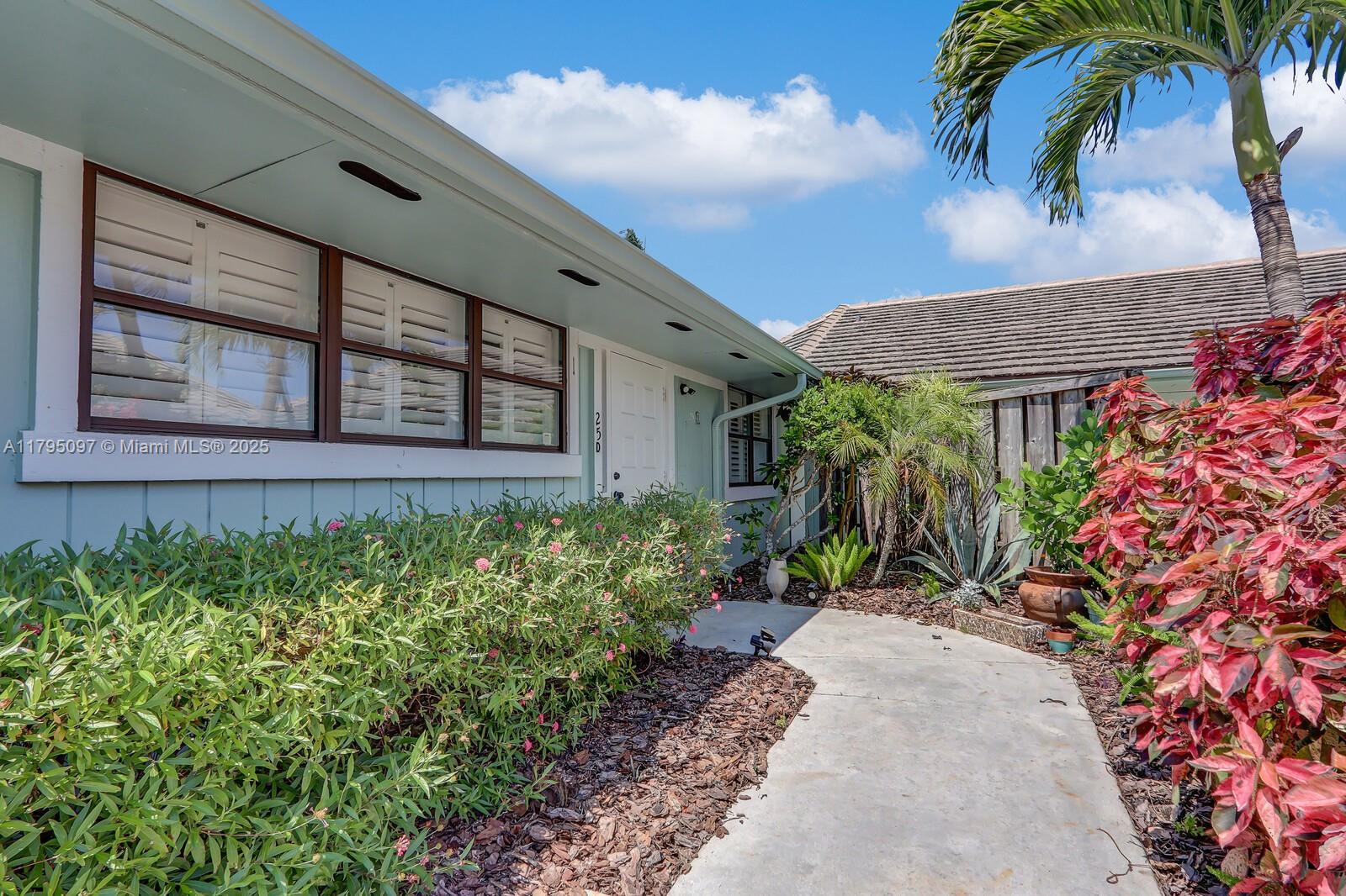 BELLA VISTA - Residential