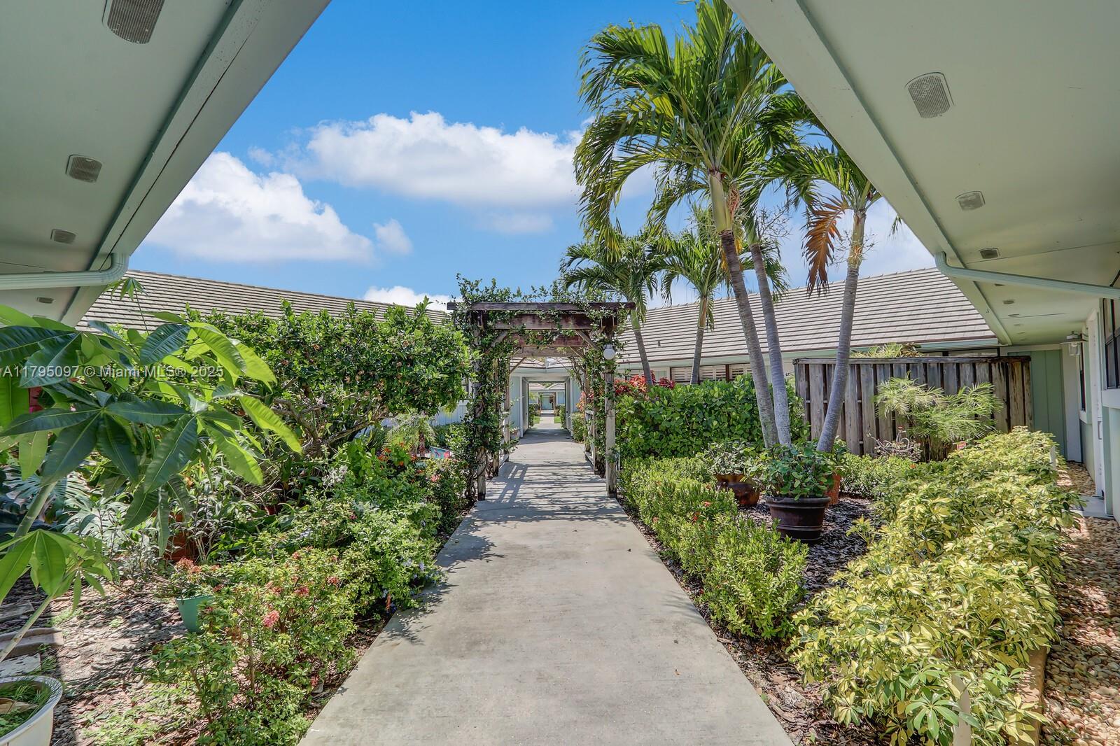 BELLA VISTA - Residential