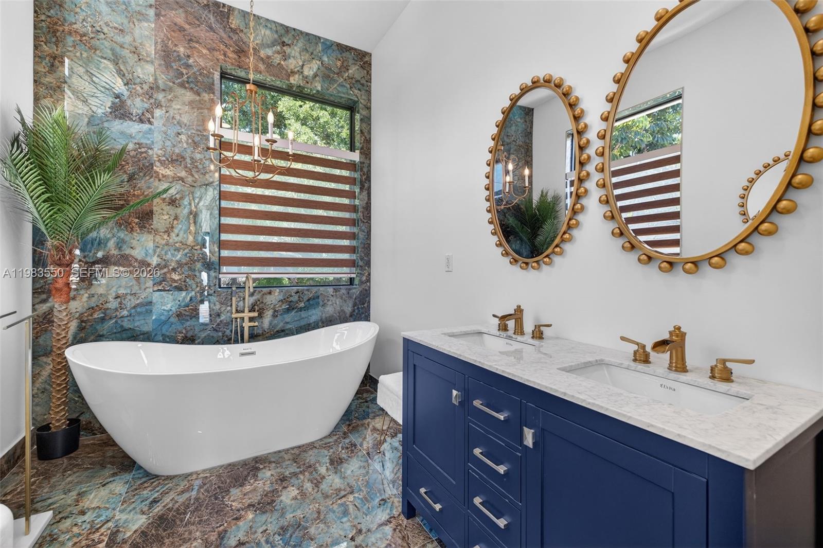 GRIFFINGS BISCAYNE PK EST - Residential