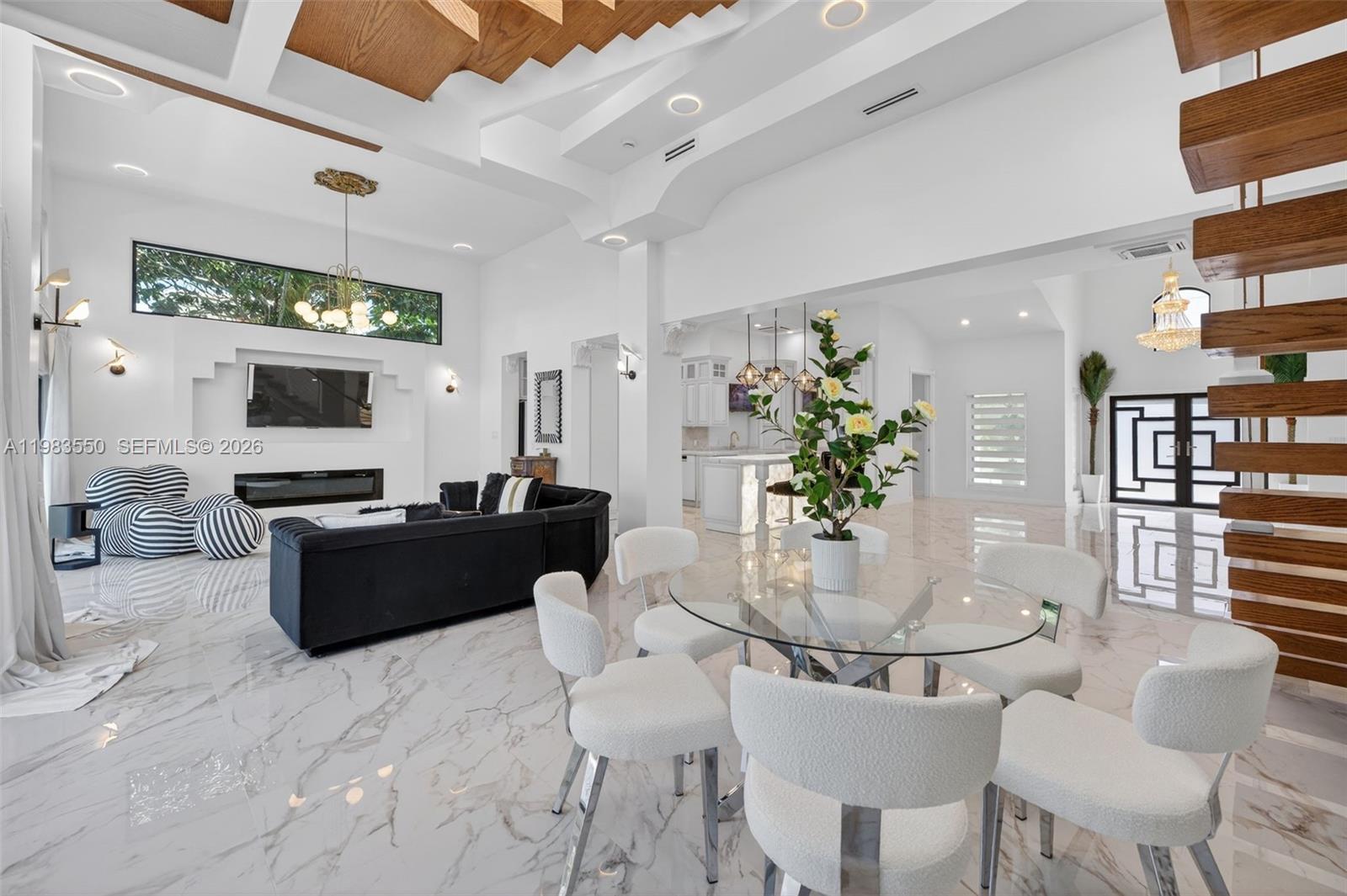 GRIFFINGS BISCAYNE PK EST - Residential