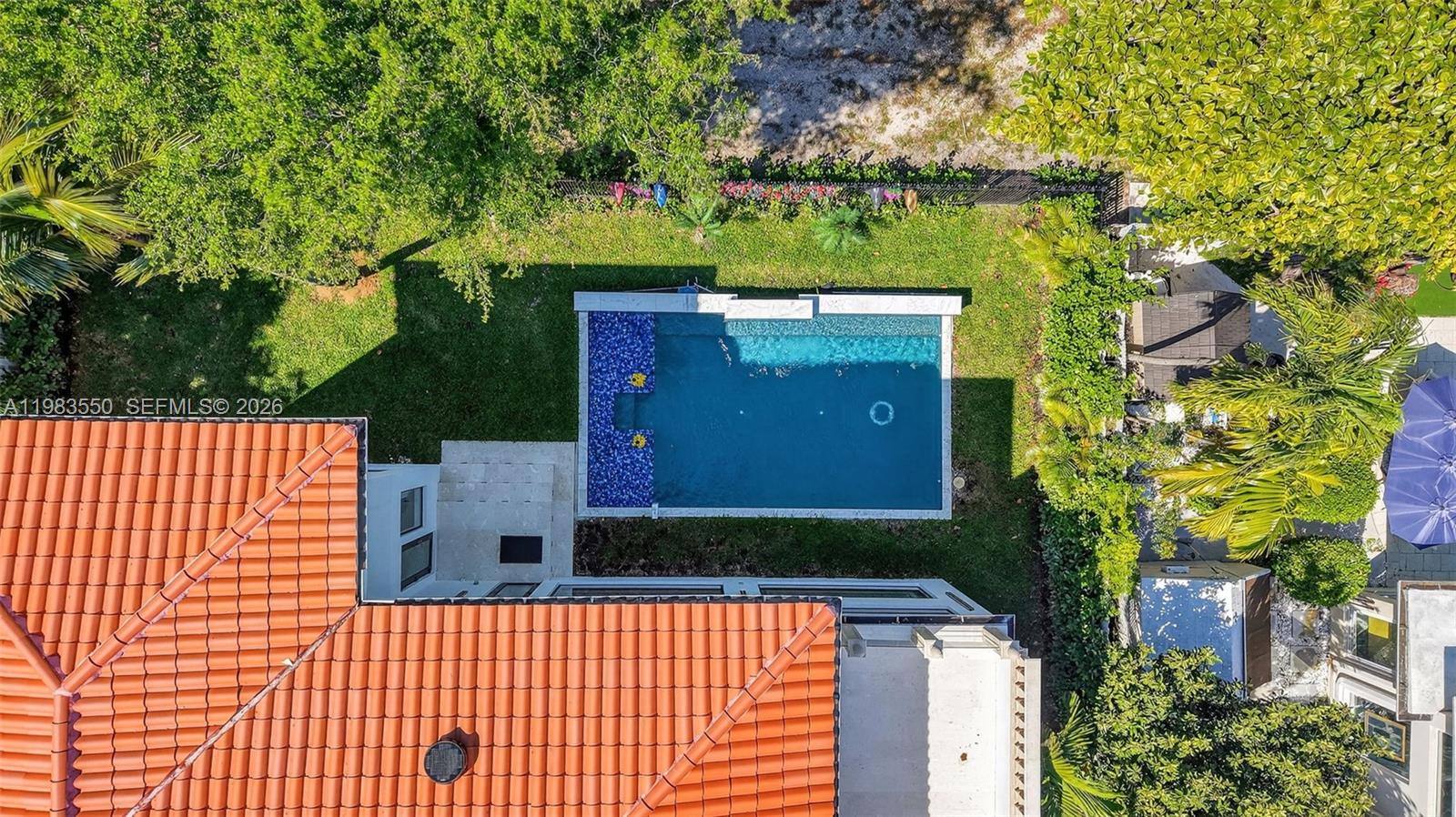 GRIFFINGS BISCAYNE PK EST - Residential