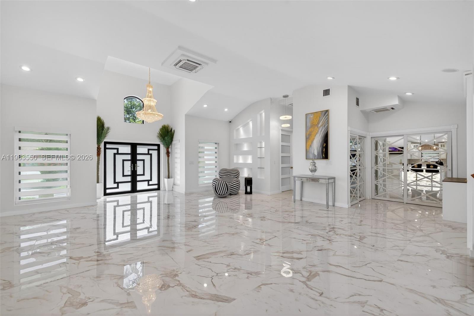 GRIFFINGS BISCAYNE PK EST - Residential