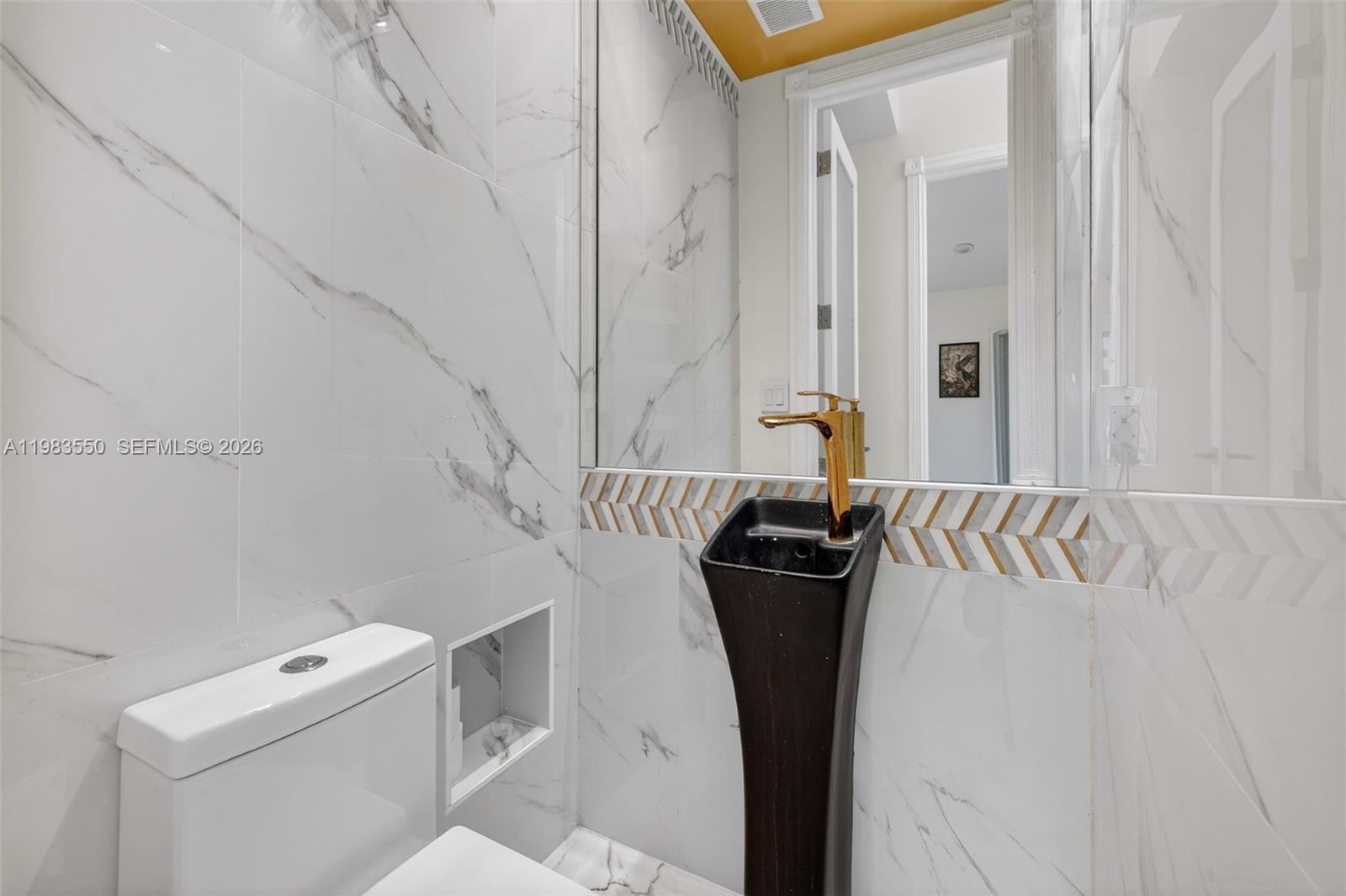 GRIFFINGS BISCAYNE PK EST - Residential