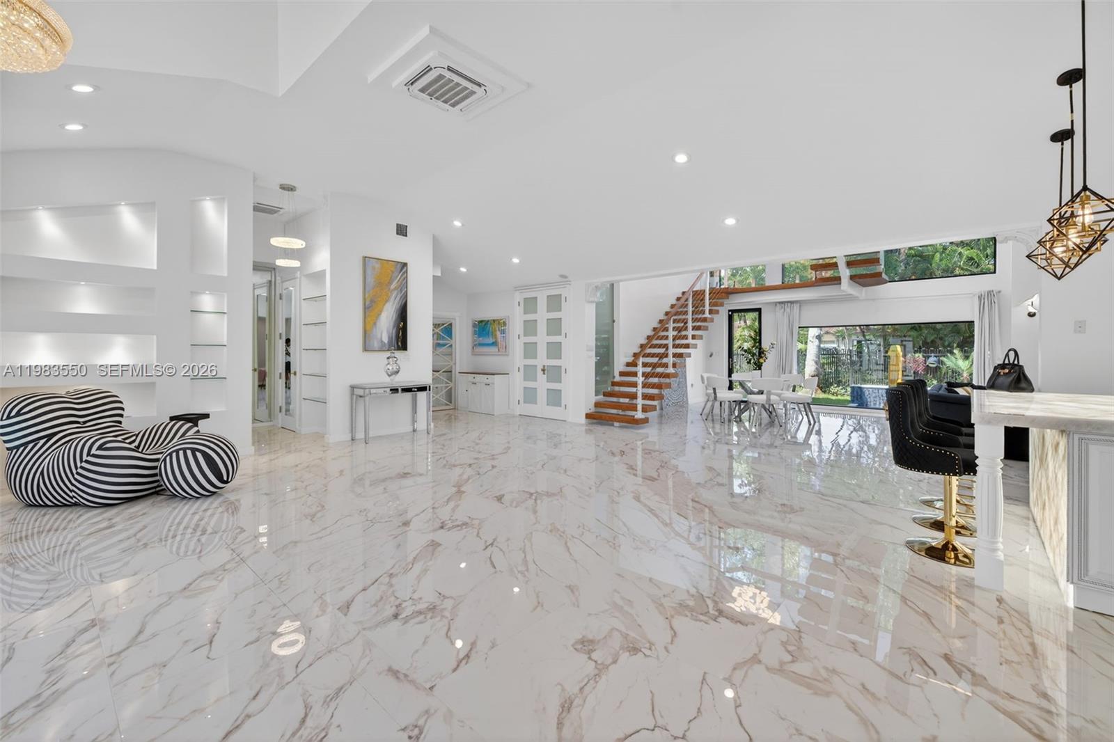 GRIFFINGS BISCAYNE PK EST - Residential