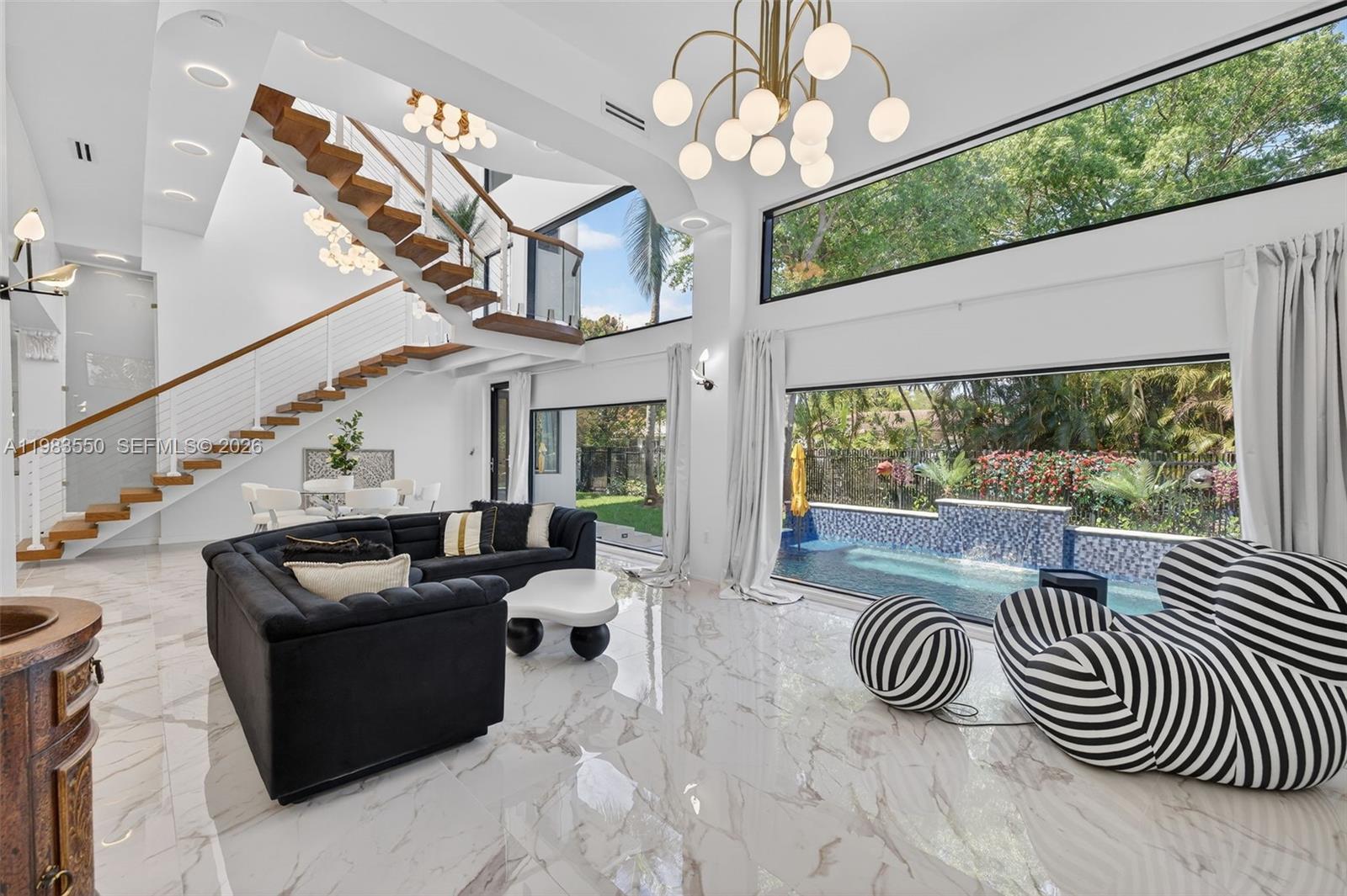 GRIFFINGS BISCAYNE PK EST - Residential