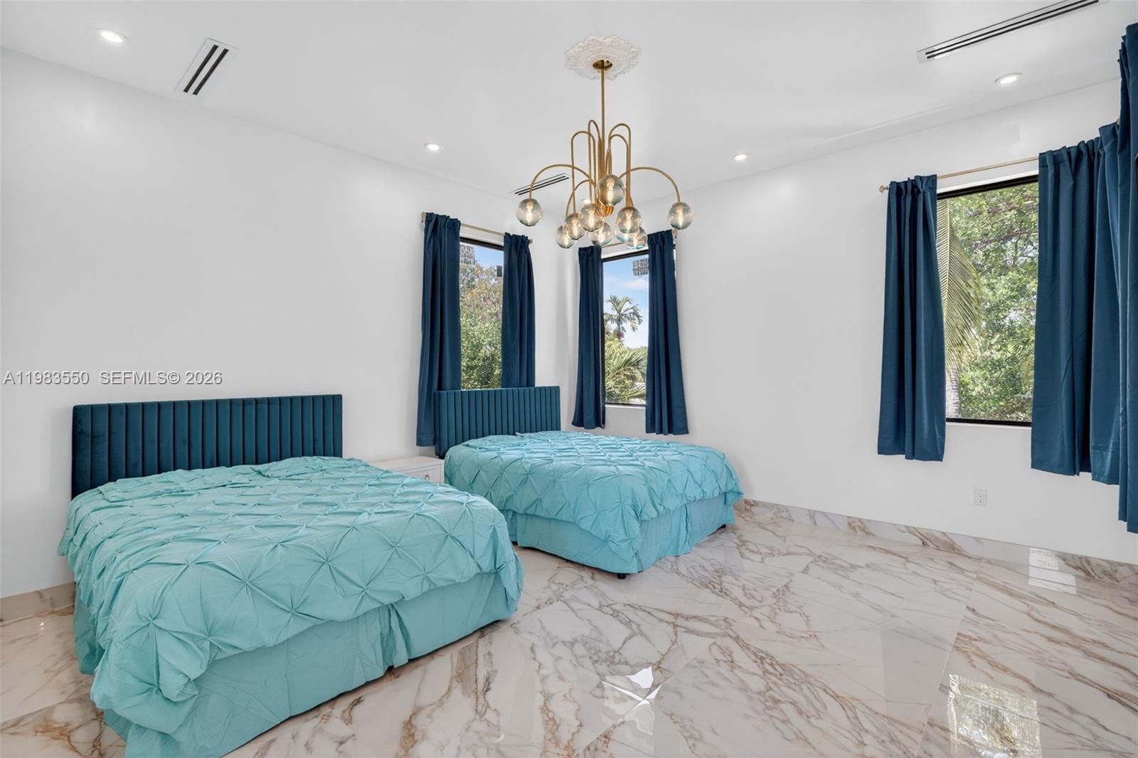 GRIFFINGS BISCAYNE PK EST - Residential