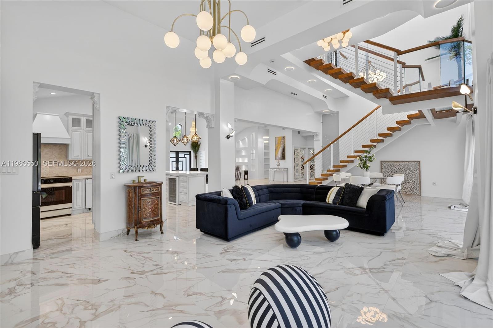 GRIFFINGS BISCAYNE PK EST - Residential