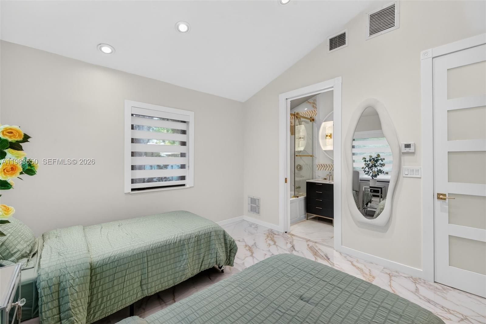 GRIFFINGS BISCAYNE PK EST - Residential