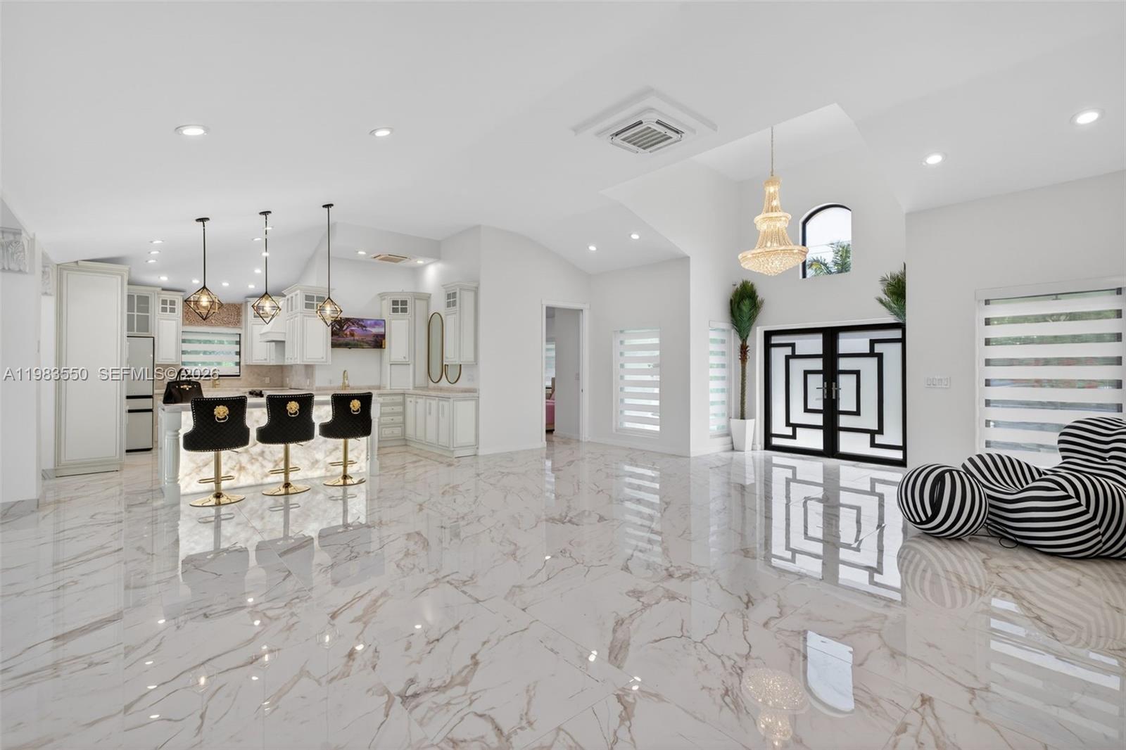 GRIFFINGS BISCAYNE PK EST - Residential