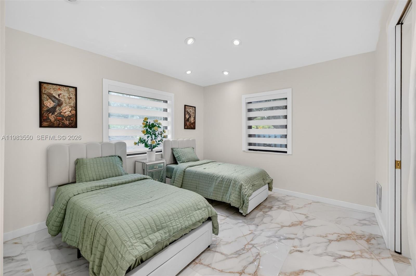 GRIFFINGS BISCAYNE PK EST - Residential