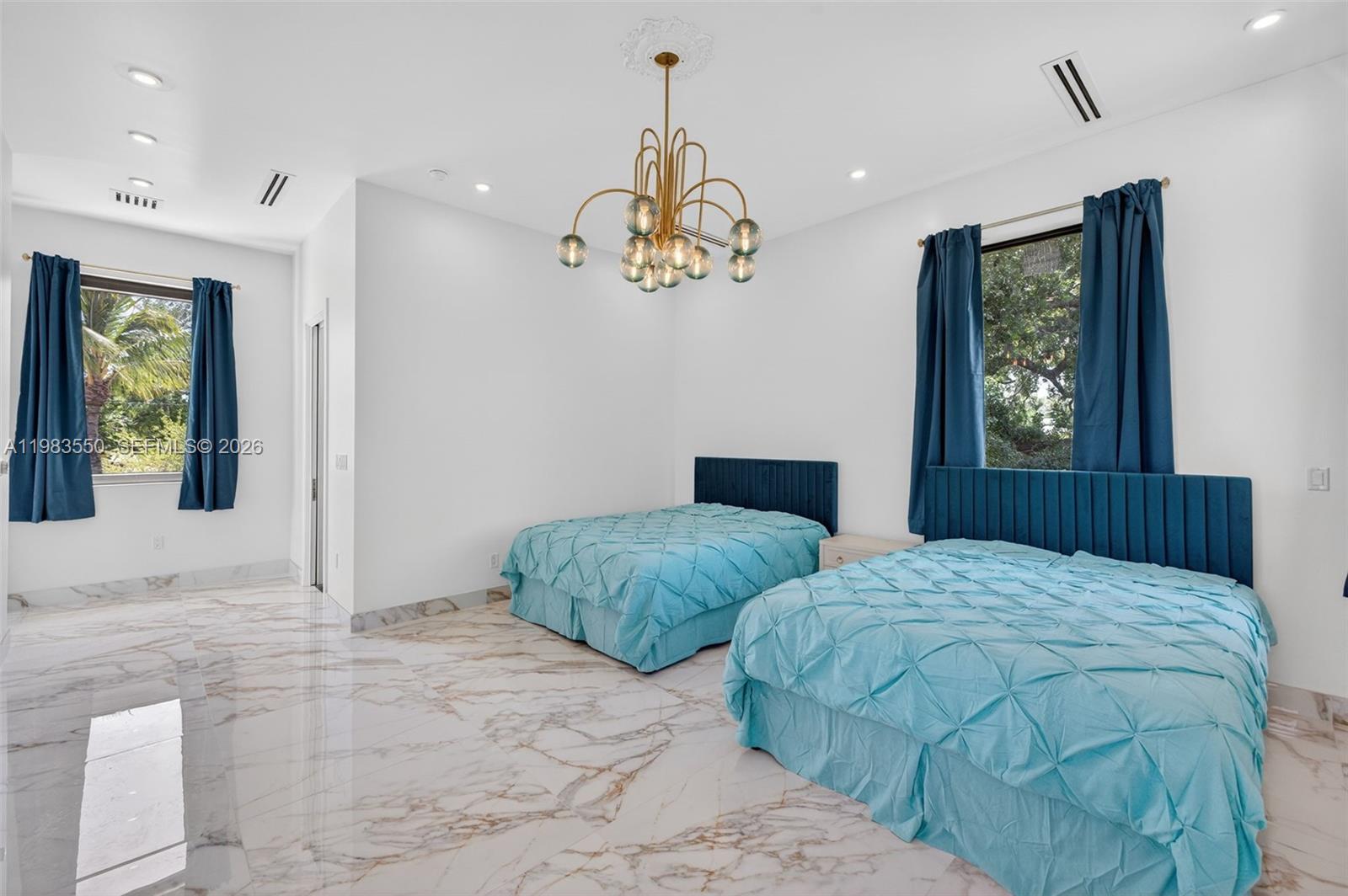 GRIFFINGS BISCAYNE PK EST - Residential