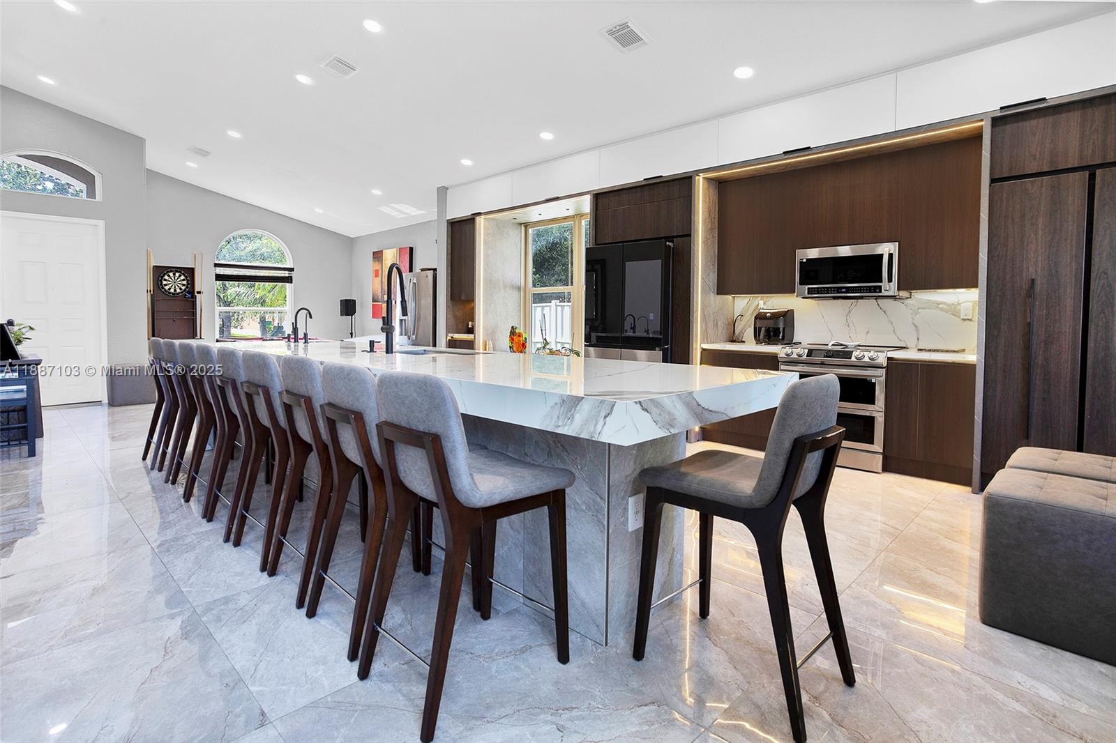 SUNSET LAKES PLAT TWO - Residential