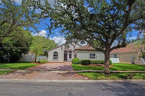 Photo of 2960 SW 190th Ave, Miramar, FL 33029 (MLS # A11887103)