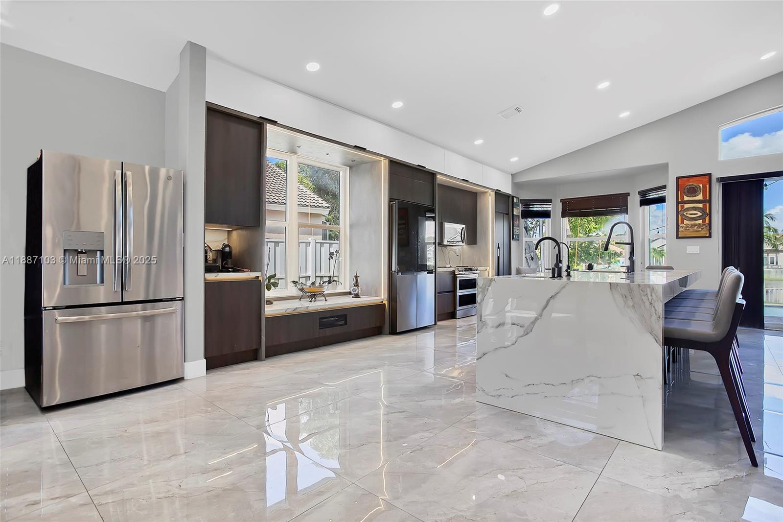 SUNSET LAKES PLAT TWO - Residential