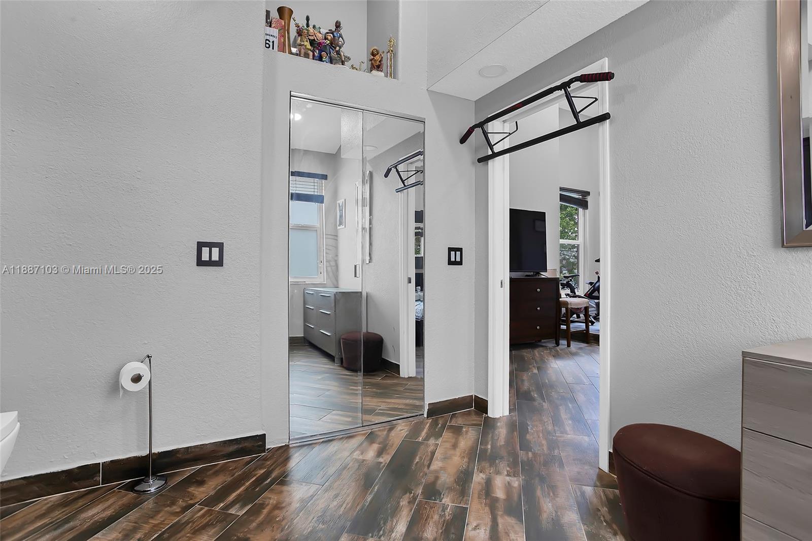 SUNSET LAKES PLAT TWO - Residential