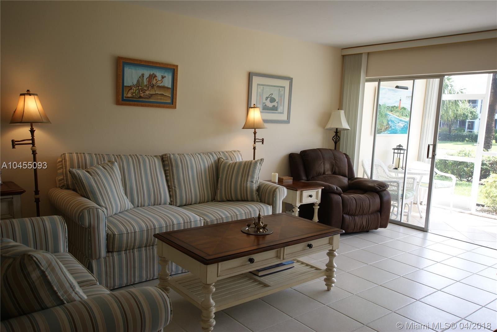 TEQUESTA GARDEN CONDO 6 - Residential