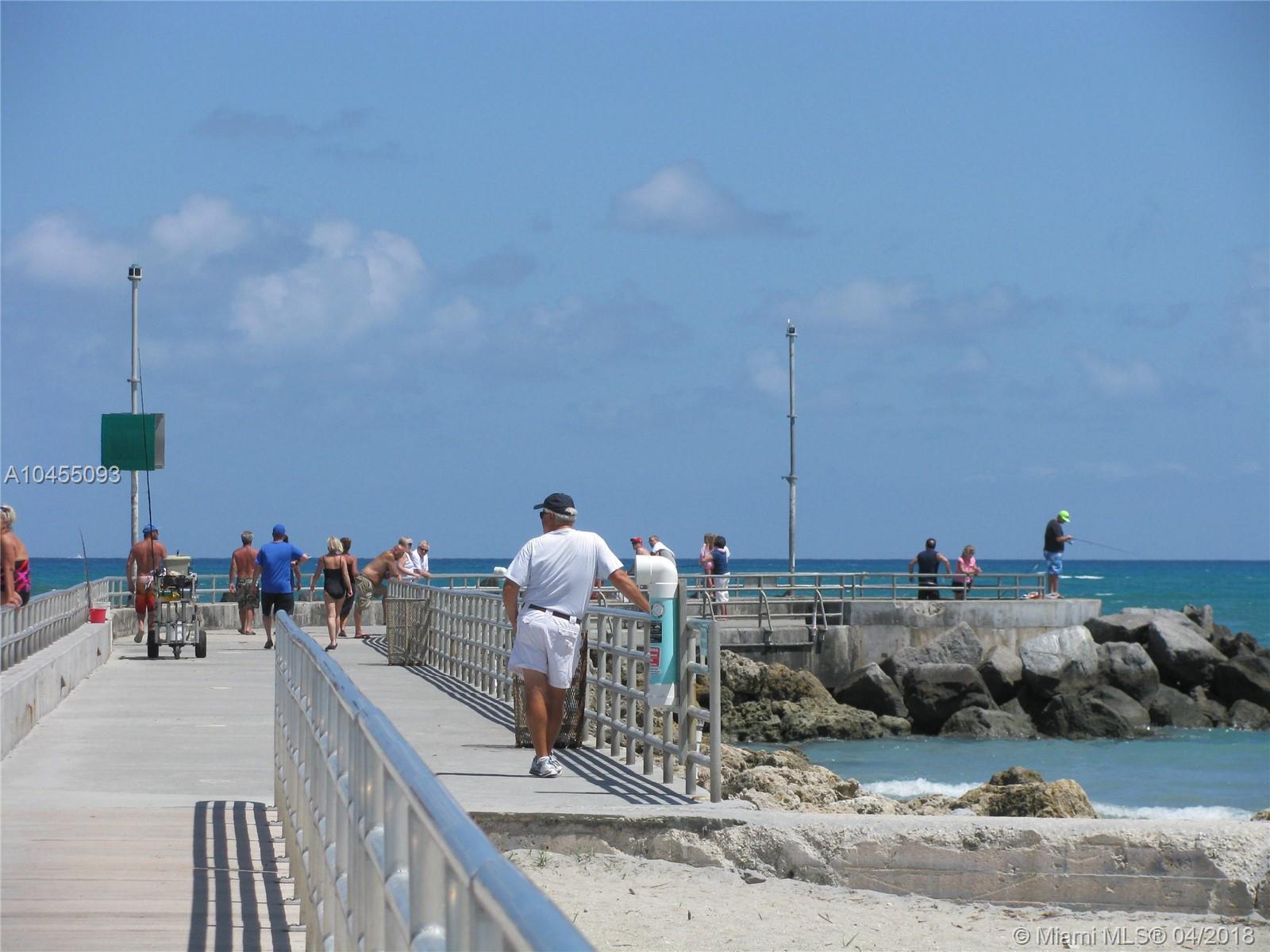 TEQUESTA GARDEN CONDO 6 - Residential