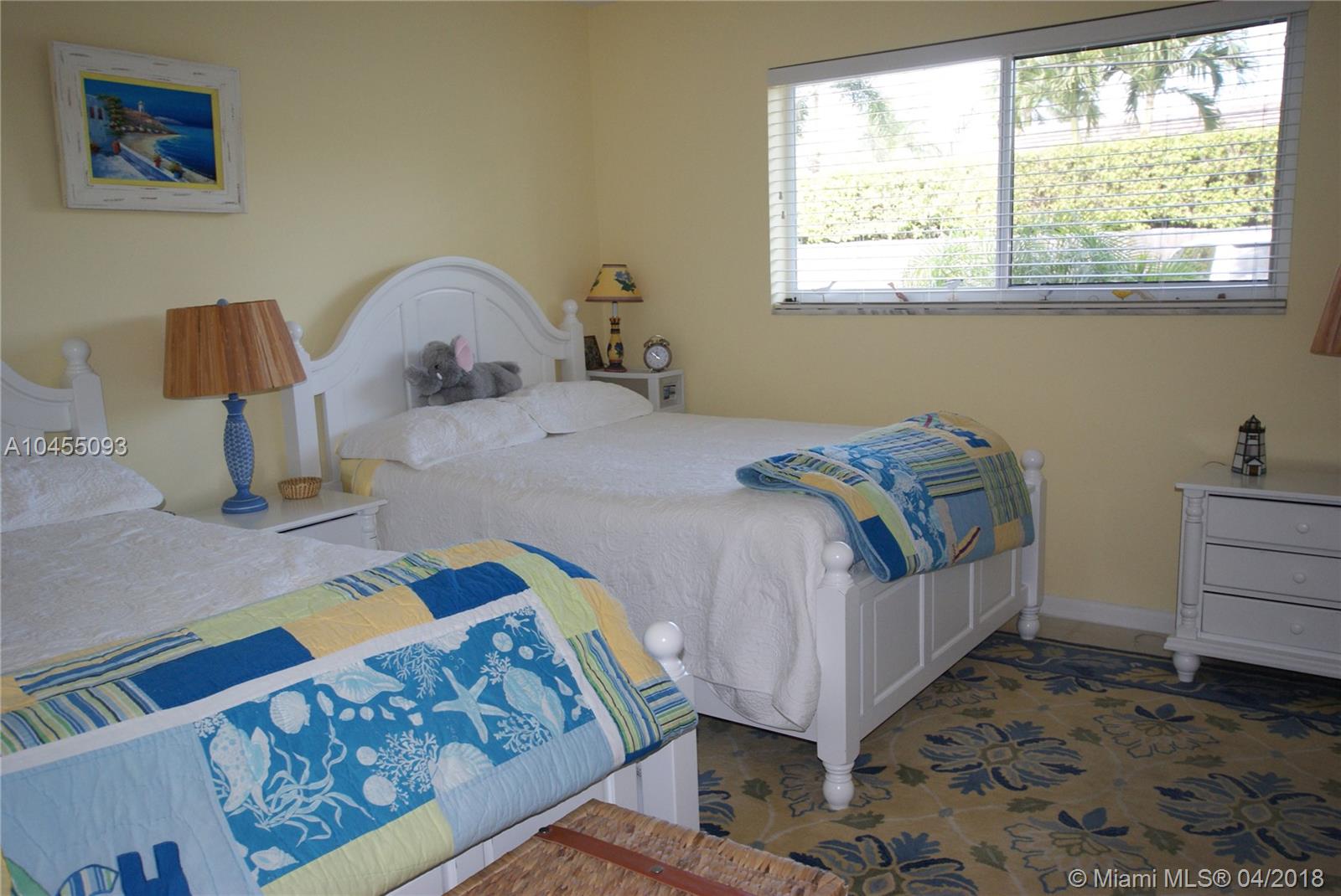 TEQUESTA GARDEN CONDO 6 - Residential