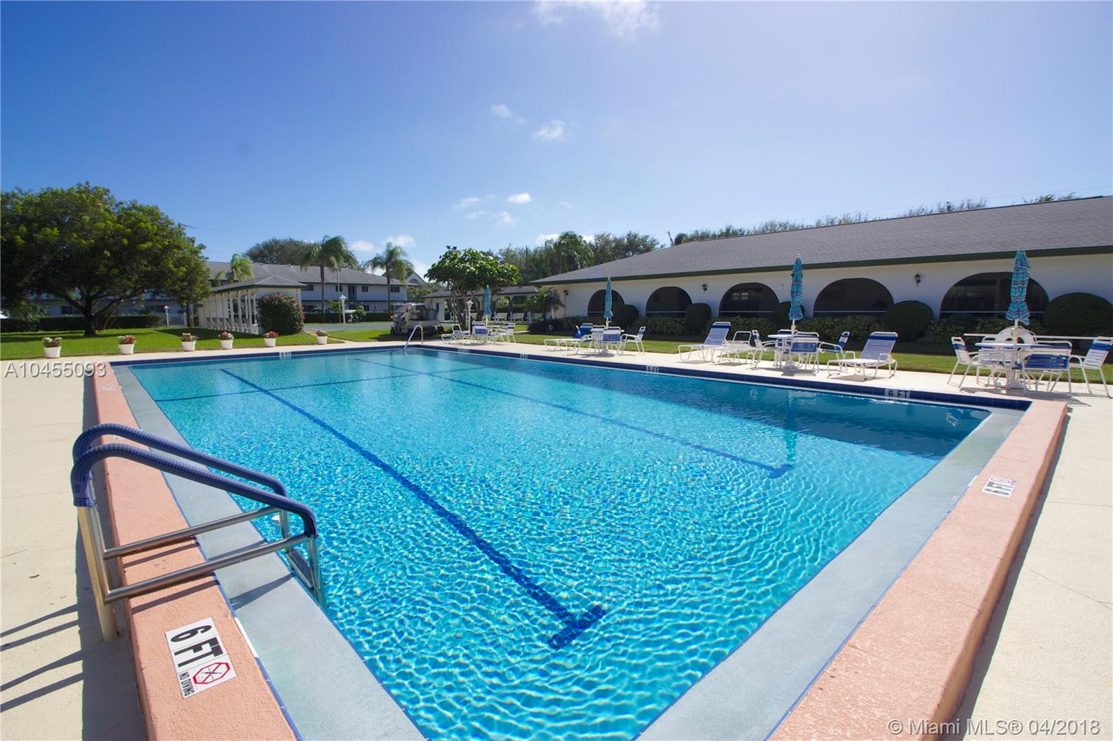 TEQUESTA GARDEN CONDO 6 - Residential