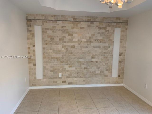 VILLA VIZCAYA CONDO - Residential Lease