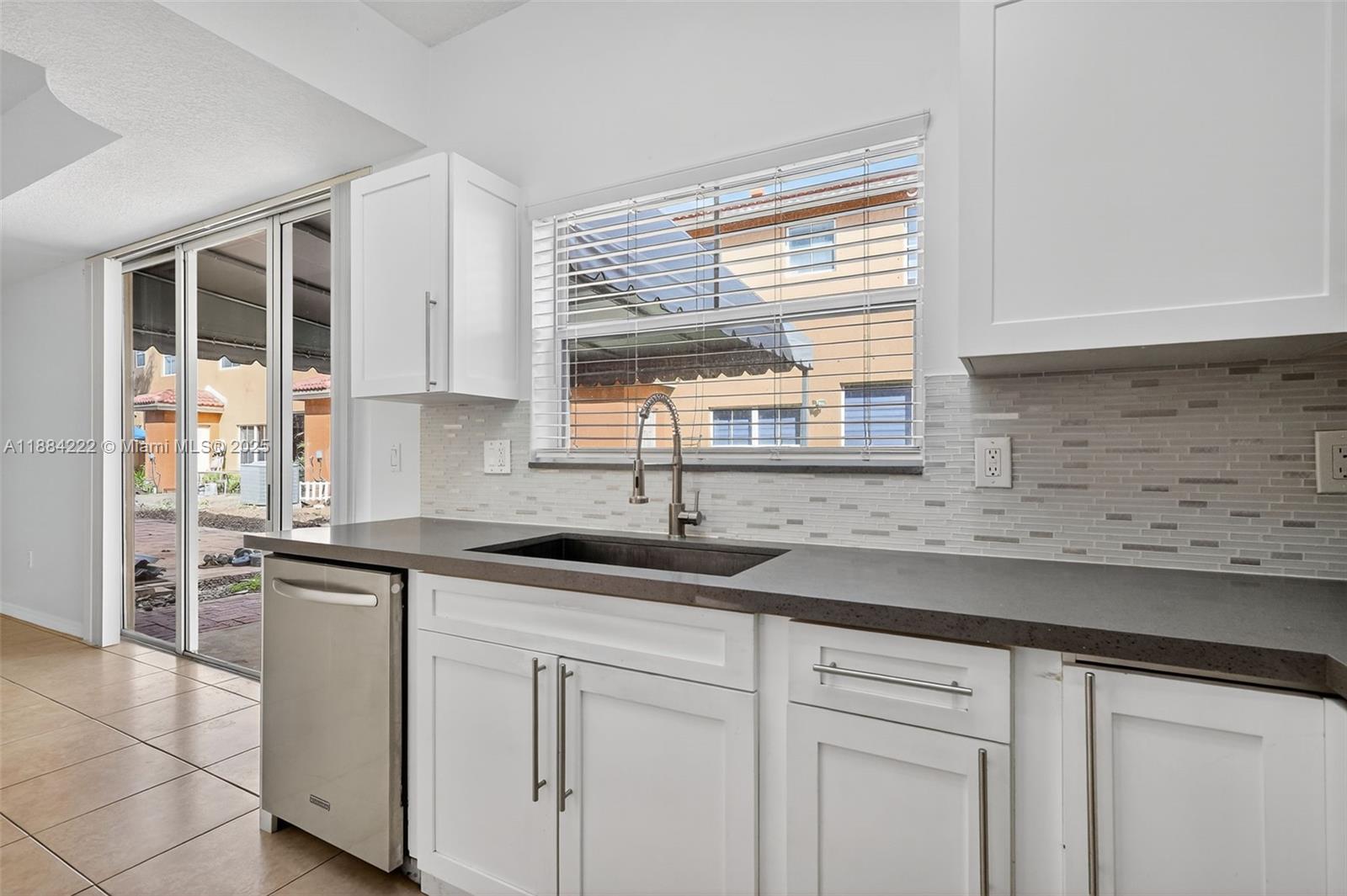 VILLA VIZCAYA CONDO - Residential Lease