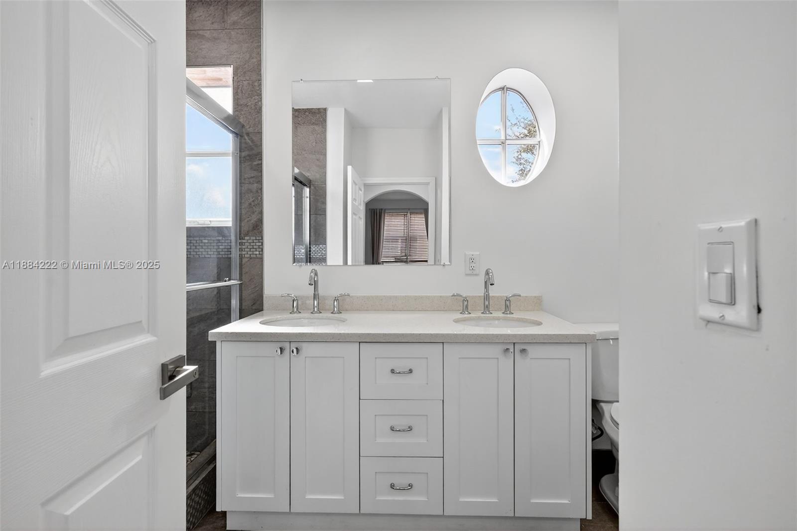 VILLA VIZCAYA CONDO - Residential Lease