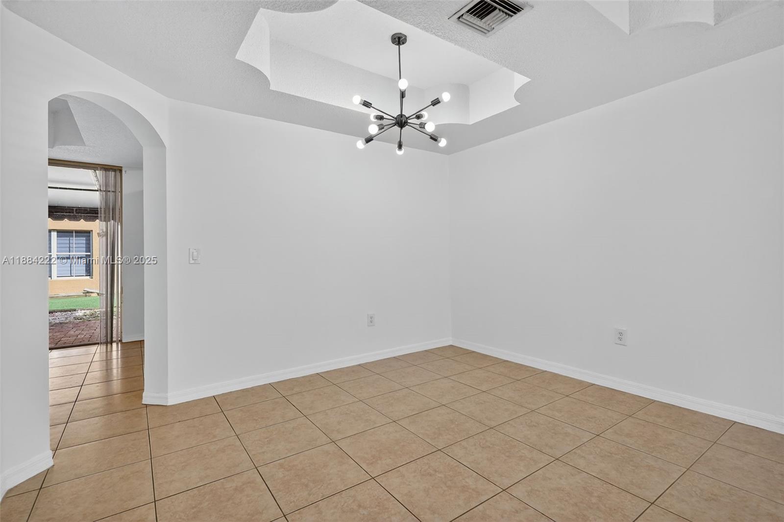 VILLA VIZCAYA CONDO - Residential Lease