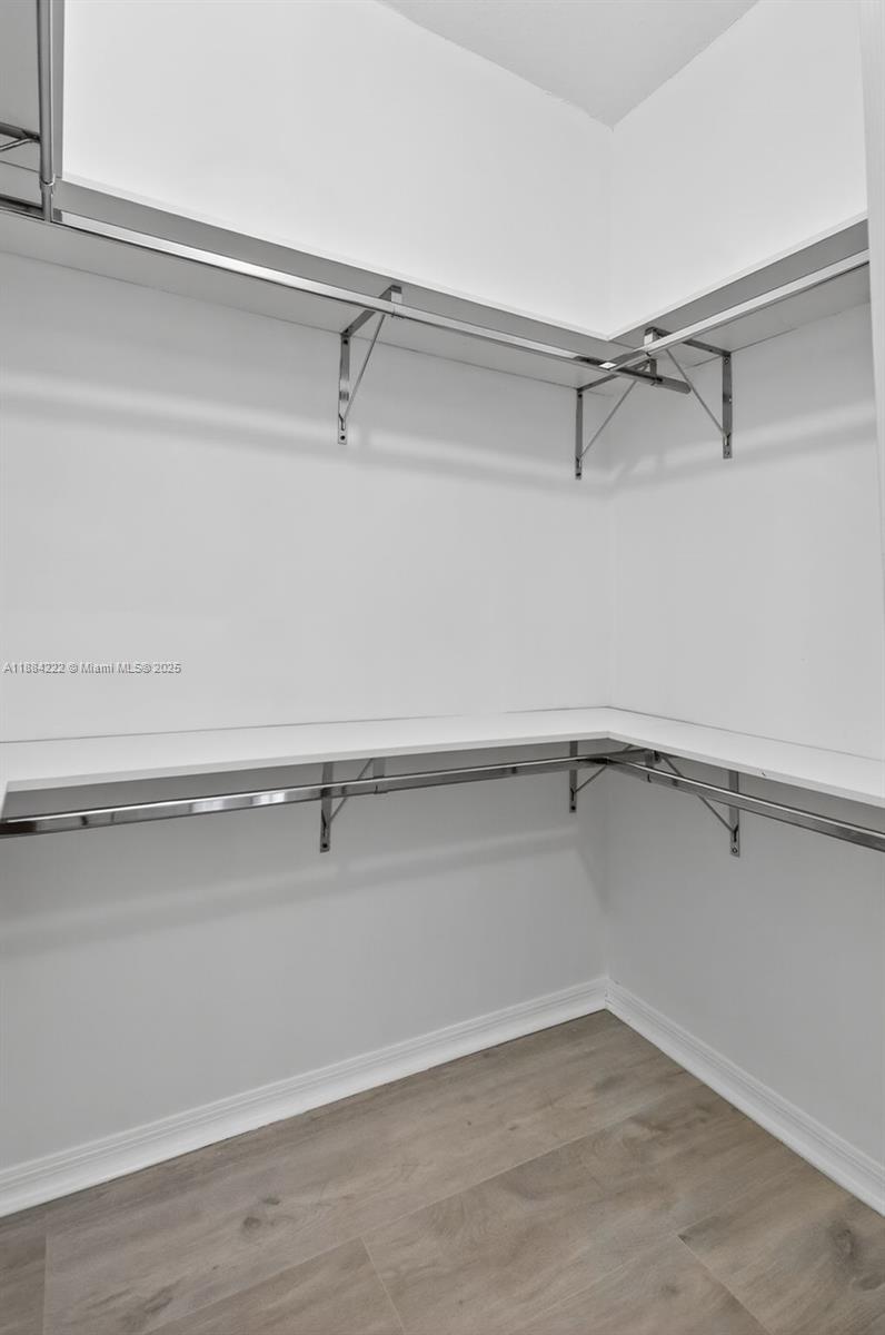 VILLA VIZCAYA CONDO - Residential Lease