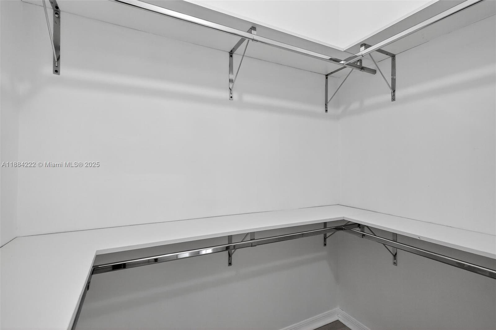 VILLA VIZCAYA CONDO - Residential Lease