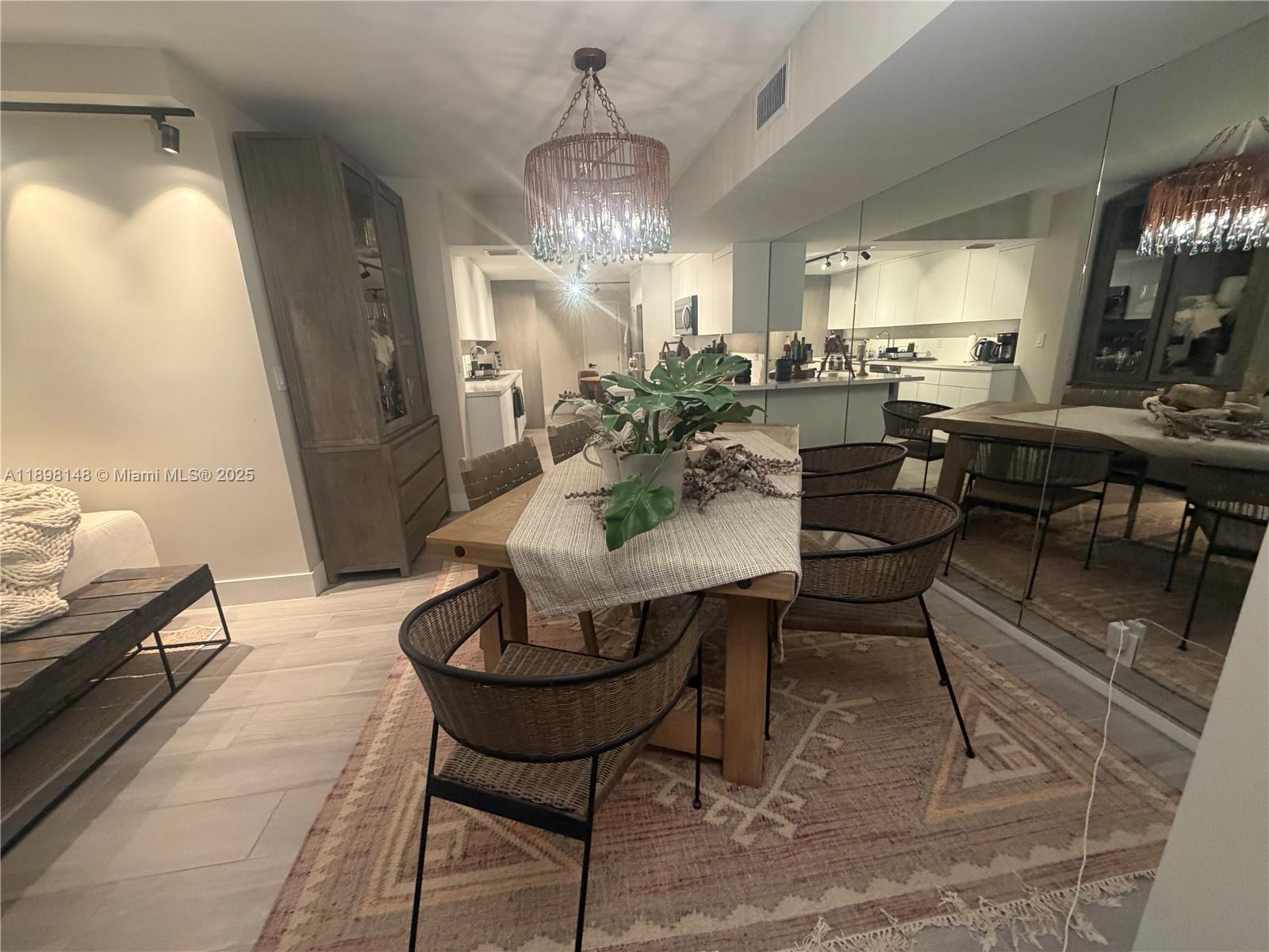 TOWERS OF KEY BISCAYNE CO - Residential