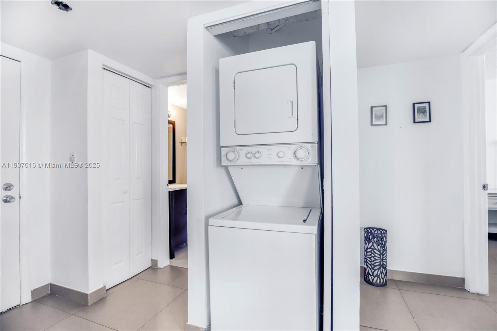 ISOLA CONDO - Residential Lease