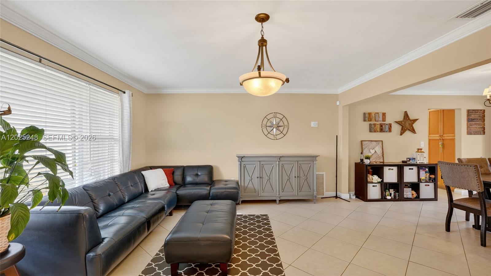 PEMBROKE LAKES SEC 1 - Residential