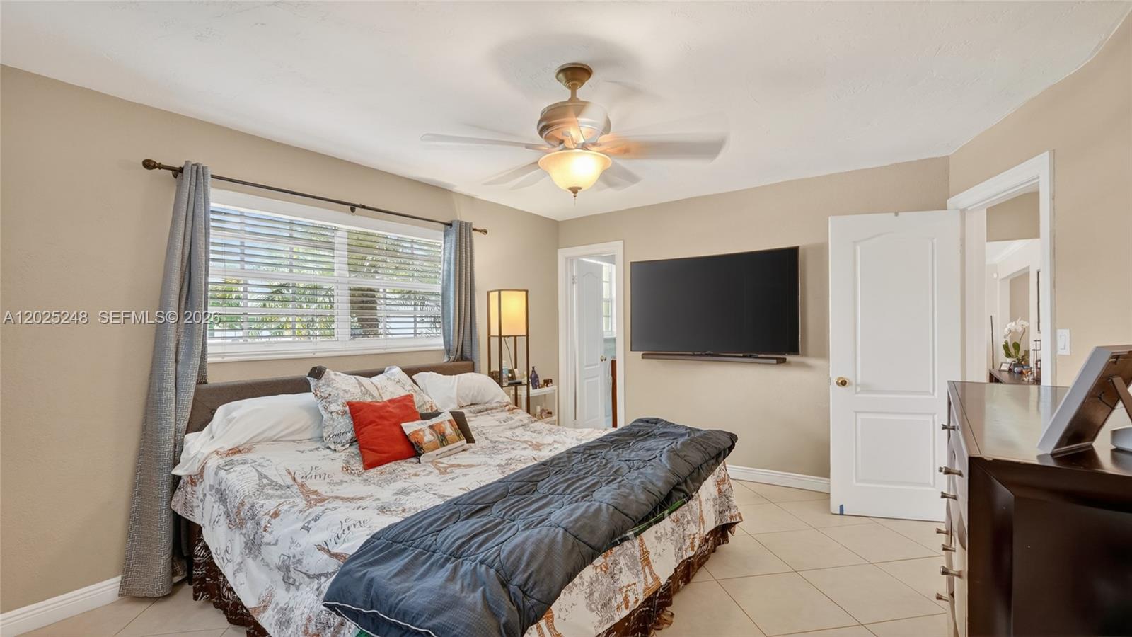 PEMBROKE LAKES SEC 1 - Residential