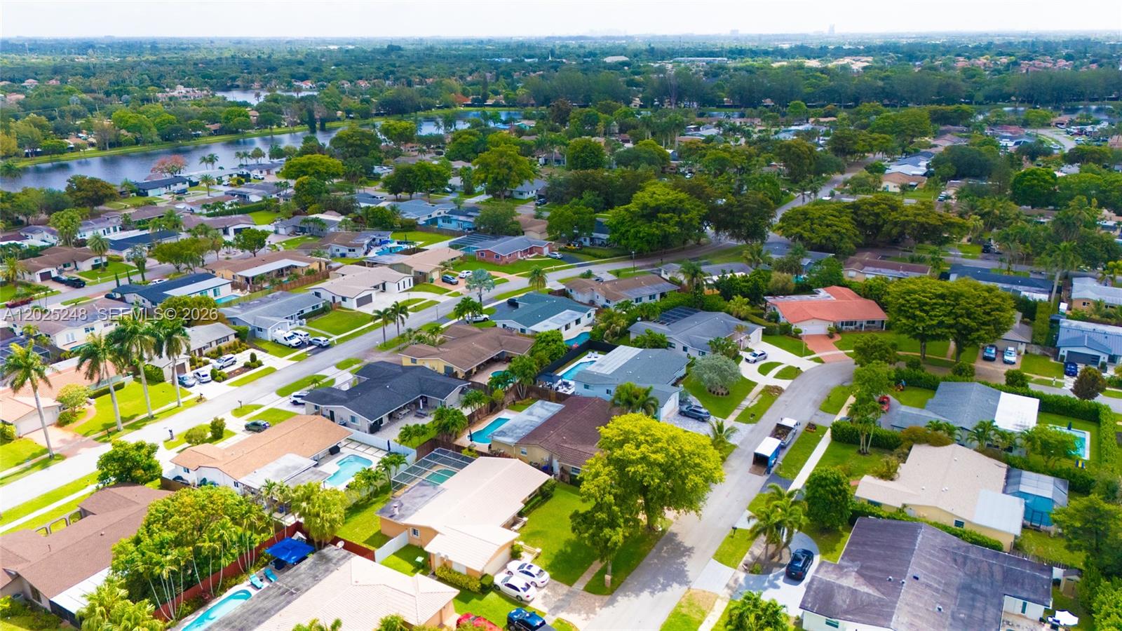 PEMBROKE LAKES SEC 1 - Residential