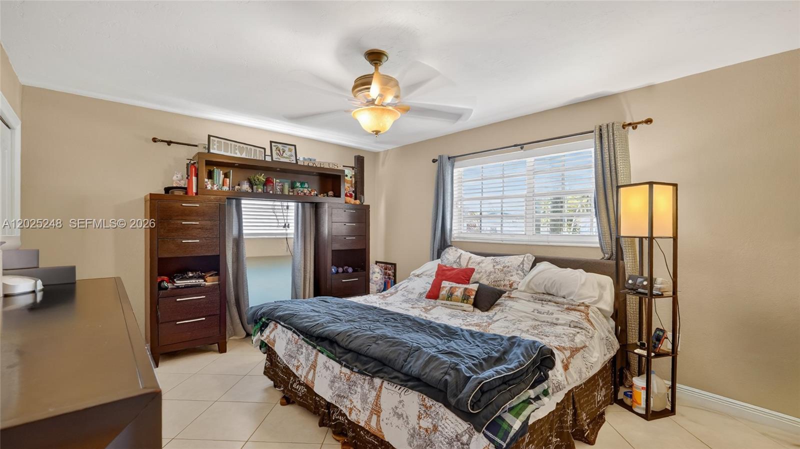 PEMBROKE LAKES SEC 1 - Residential