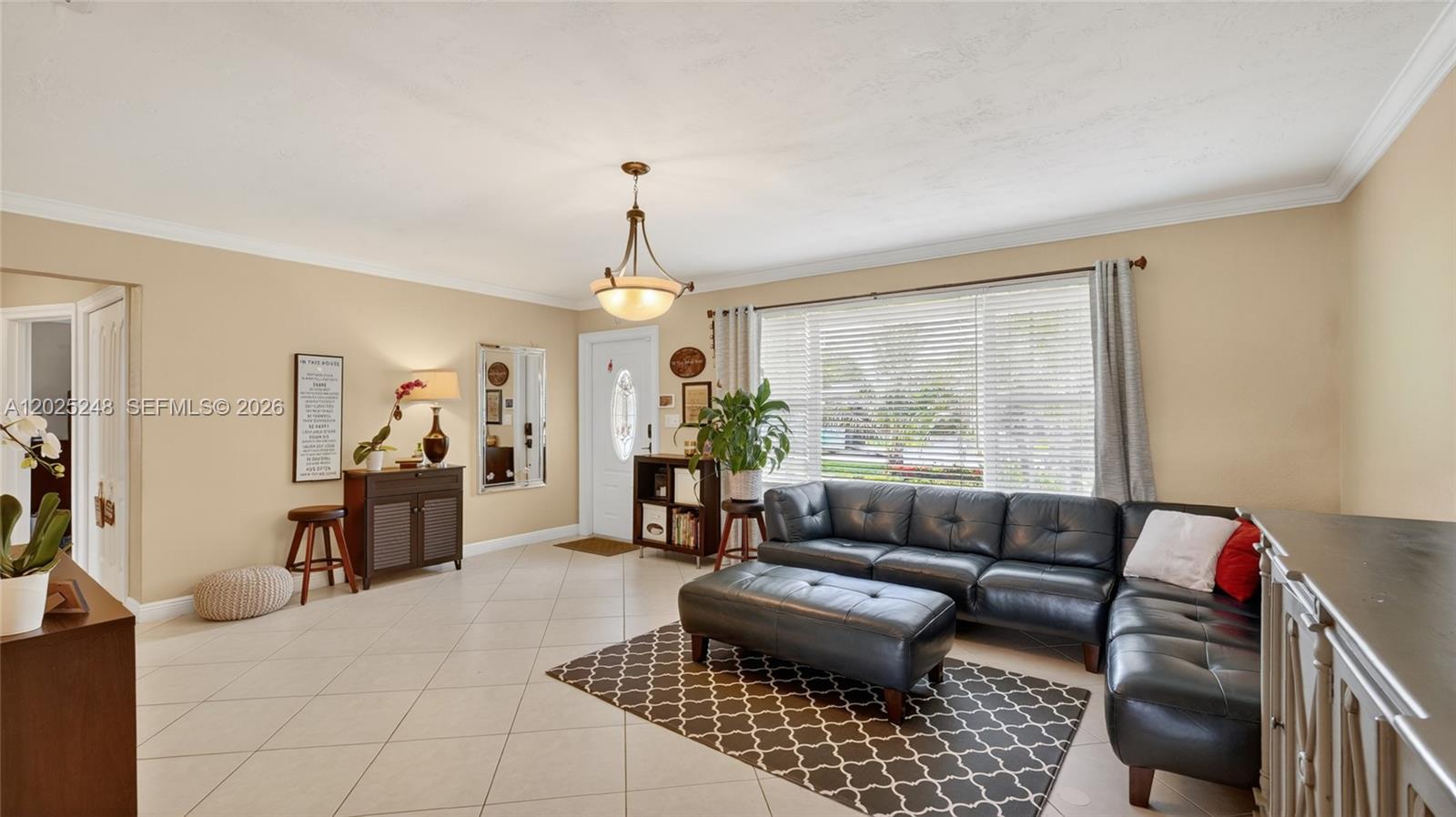 PEMBROKE LAKES SEC 1 - Residential