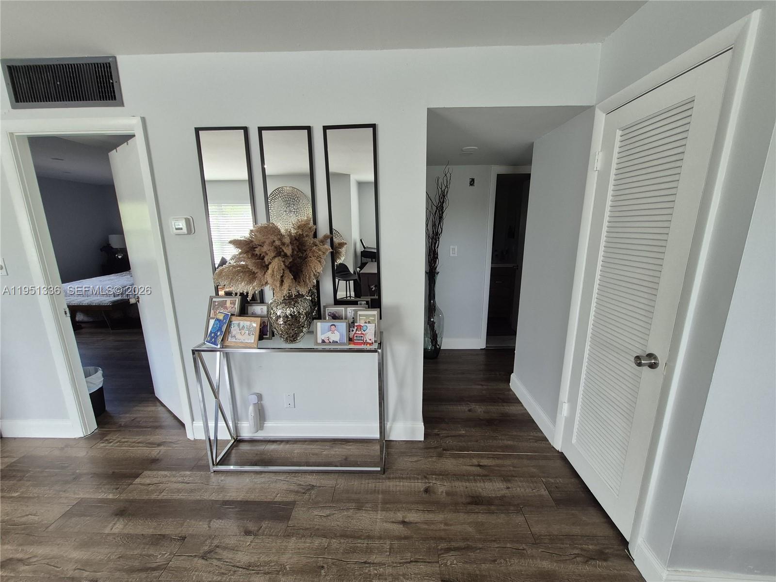 GARDEN LAKES OF INVERRARY - Residential