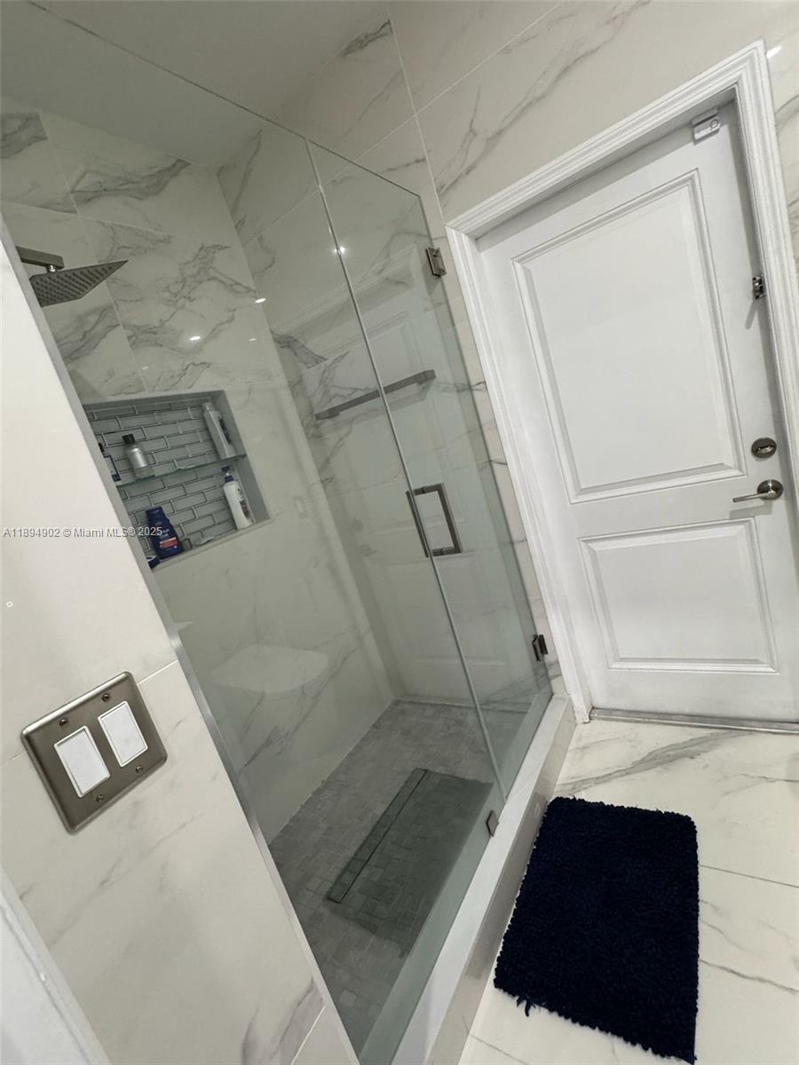 ESTATES AT SILVER PALM - Residential